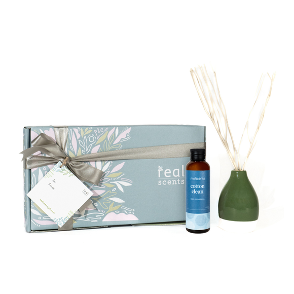 Cotton Clean Reed Diffuser Set